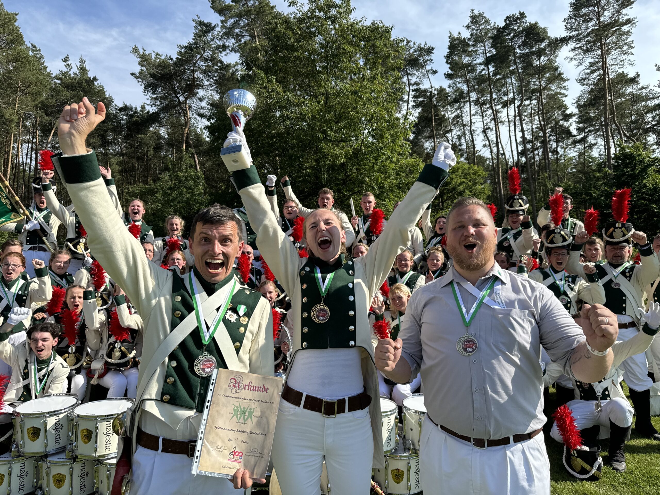 Leon Kummer Radeberg Videos: Spielmannszug Radeberg bei den Sächsischen ...